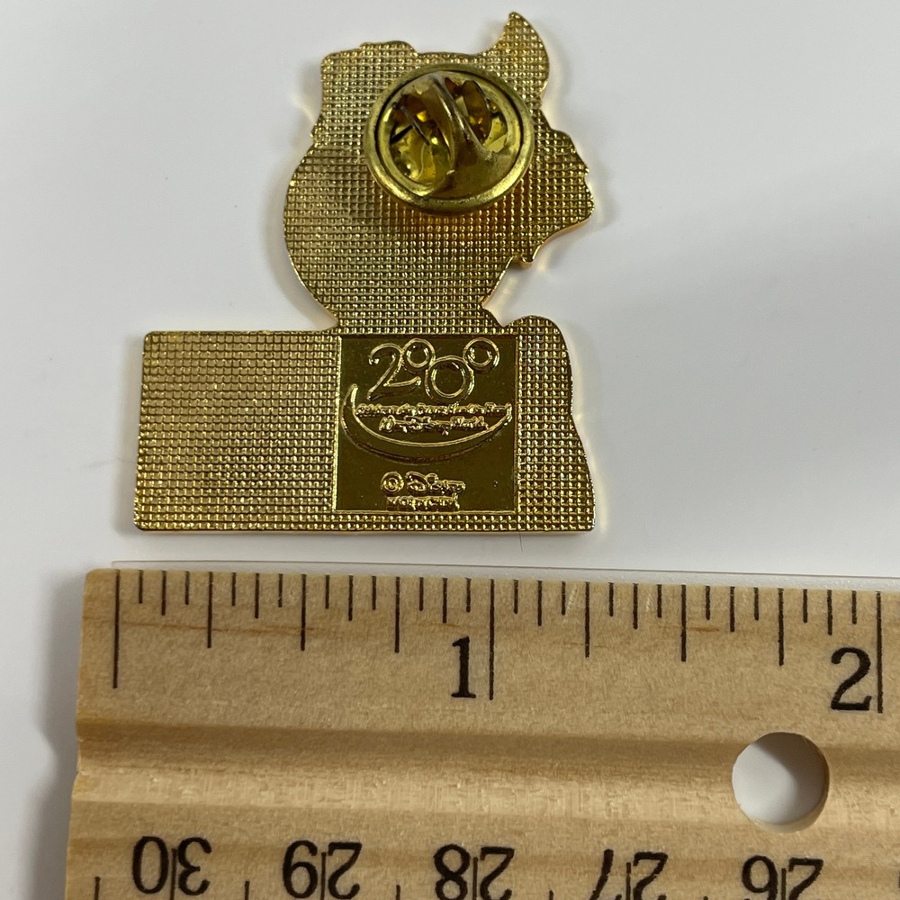 Disney Honey I Shrunk the Audience Pin Quark Dog Epcot Vintage 2000 Gold Enamel - Picture 5 of 6